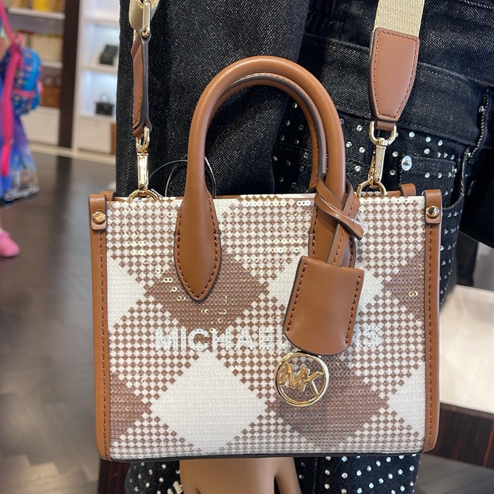 Michael Kors Mirella Extra-Small Logo Crossbody XBODY Shopper Bag
Luggage 
NWT - Picture 2 of 16